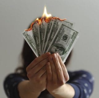 Holiday Brits burn billion